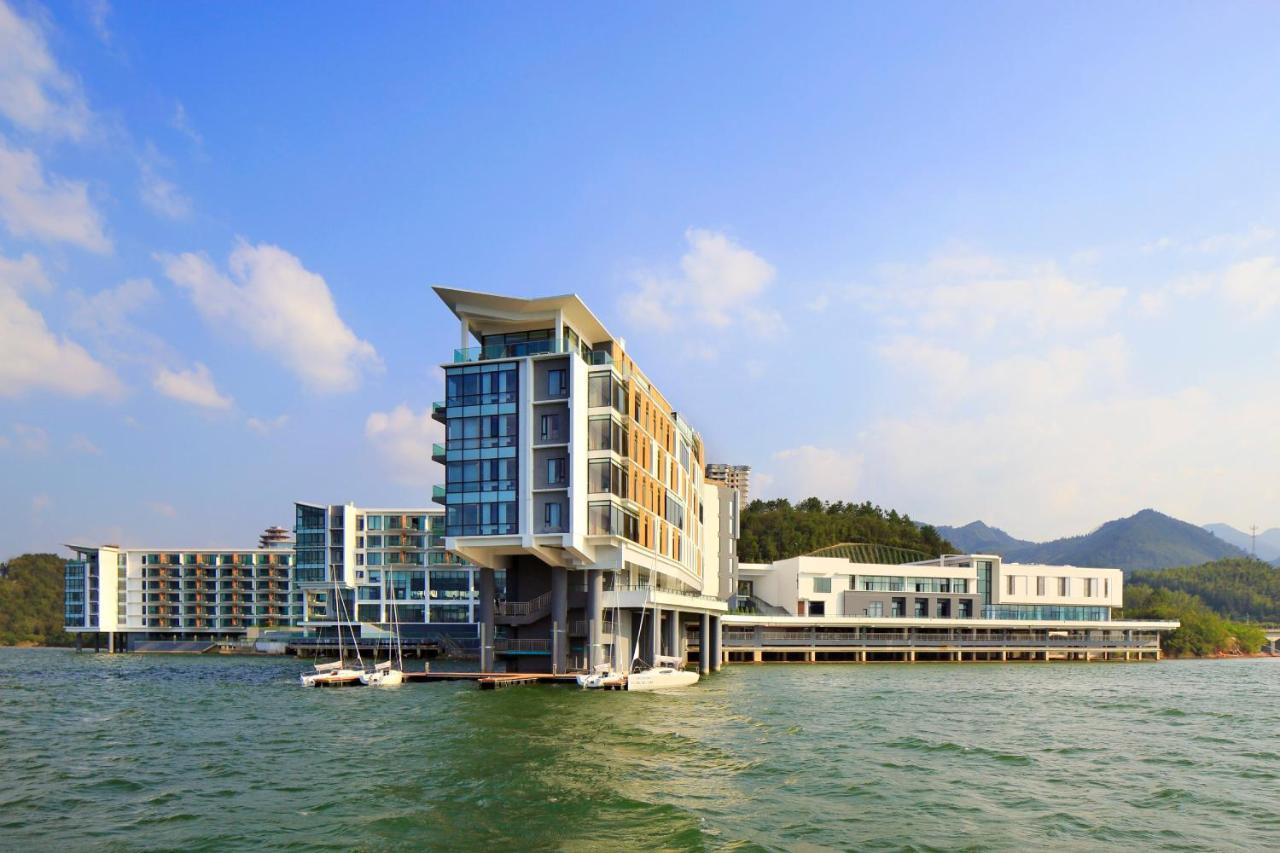 Crowne Plaza Huangshan Taiping Lake, An Ihg Hotel Exterior photo