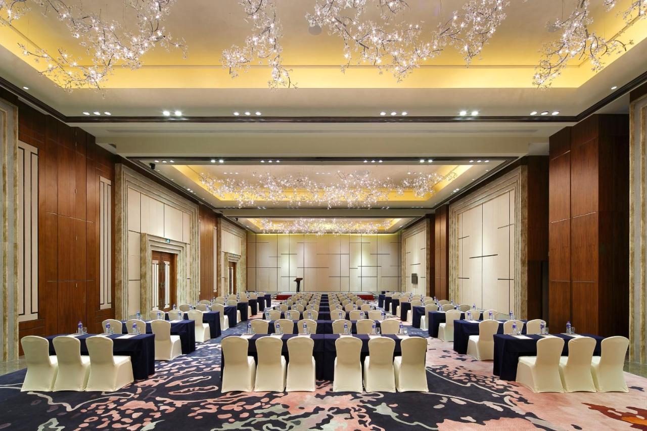 Crowne Plaza Huangshan Taiping Lake, An Ihg Hotel Exterior photo